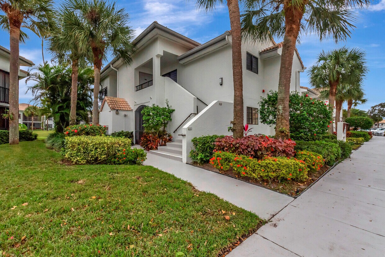 Primary Photo - 15783 Loch Maree Ln