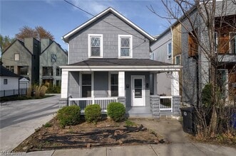 Building Photo - 2471 Tremont Ave