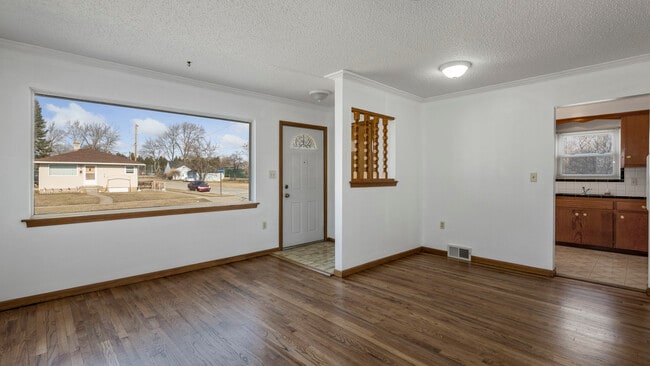 Building Photo - 1257 Lejeune Ave