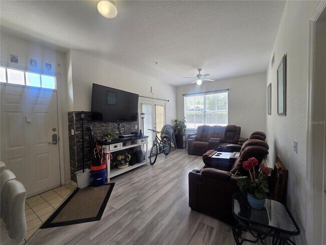 Foto del edificio - 4013 Venetian Bay Dr