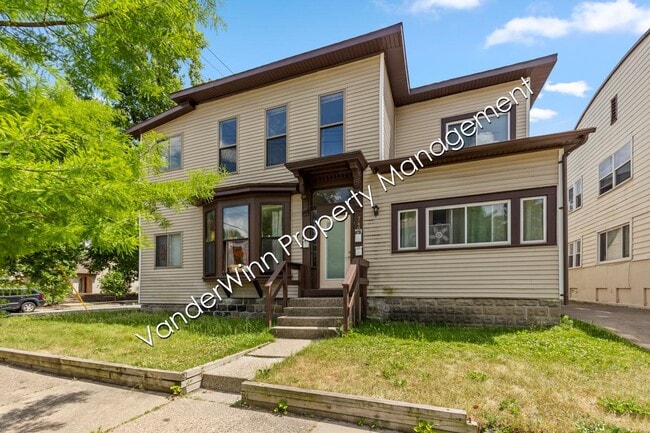 Foto del edificio - 125 Eastern Ave SE