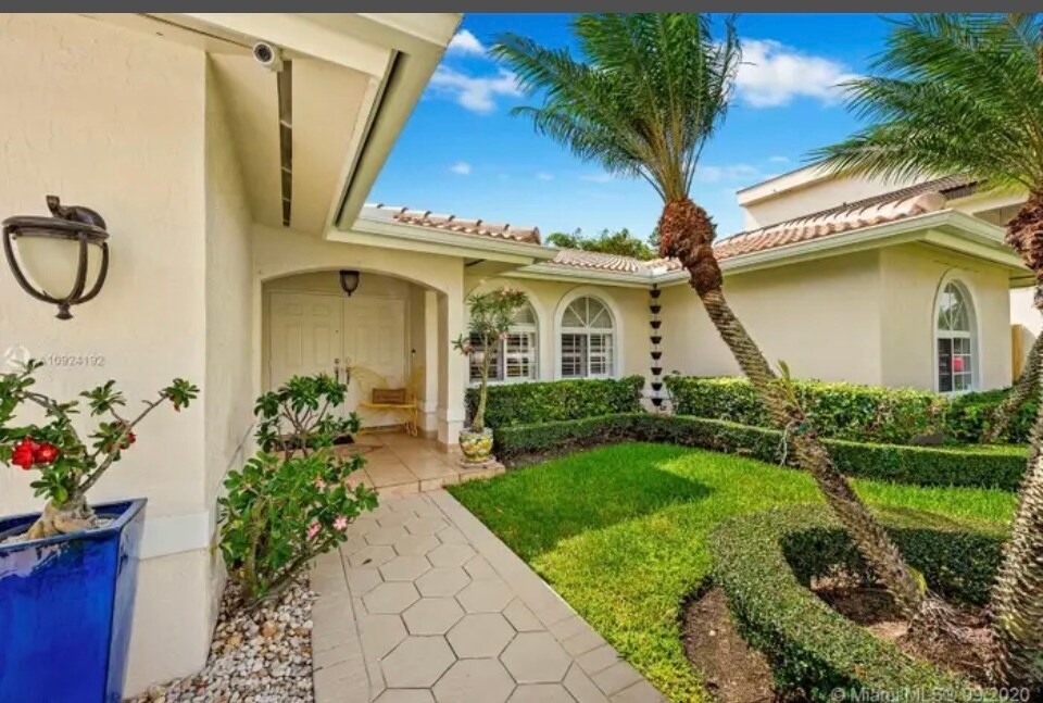 Photo - 15770 SW 141st Ct (Miami, FL)