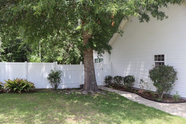 Building Photo - 130 Ashworth Dr