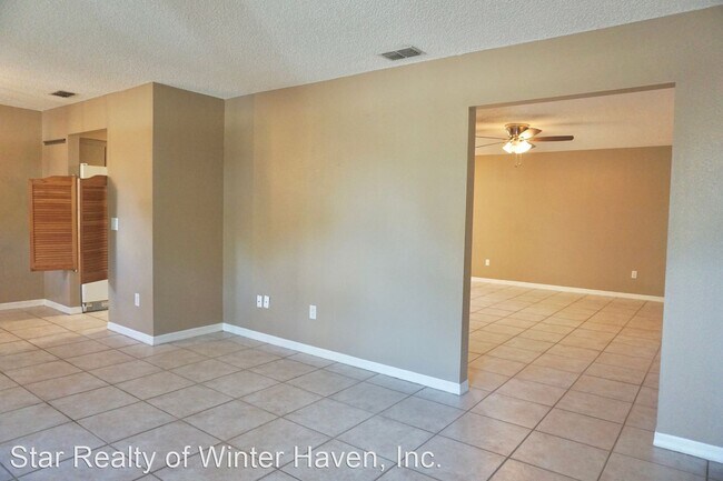 Building Photo - 3 br, 2 bath House - 1422 Chamberlain Loop