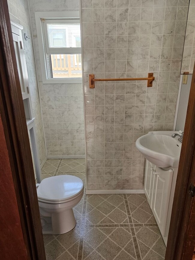 Building Photo - 2 Bed 1 Bath Single Family Home in Wisconsin Rapids