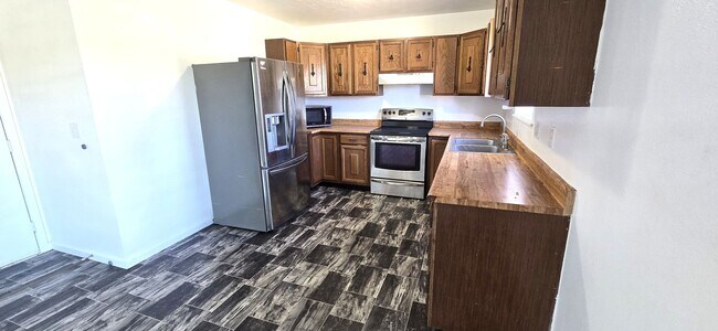 Foto del edificio - 8200 Ptarmigan Ave