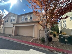 Building Photo - 1625 Clover Hill Trail