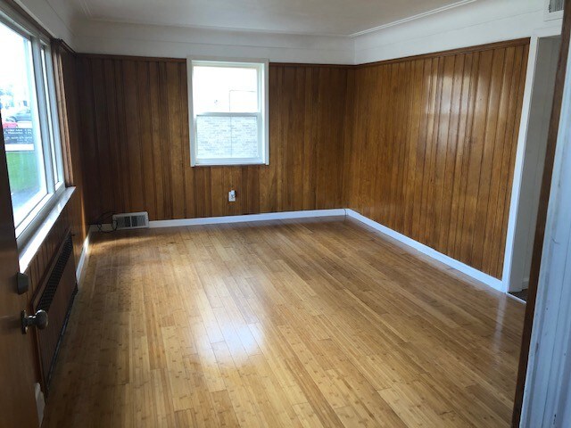 Foto del edificio - 2517 W Sylvania Ave