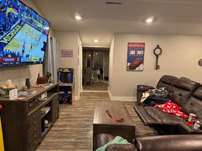 Foto del edificio - Beautiful 3 BR home in the desirable Tri-Valley School district!