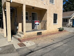 Building Photo - 209 C St