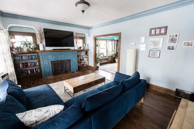 Building Photo - 2196 Bunts Rd