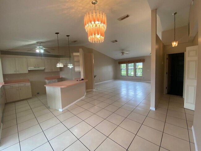 Building Photo - 2225 SE Melaleuca Blvd