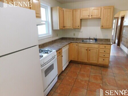 Building Photo - 53 Porter Rd