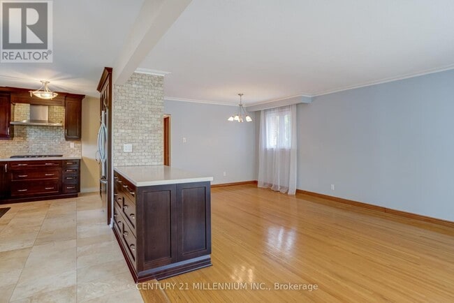 Building Photo - 46 Northcrest Rd