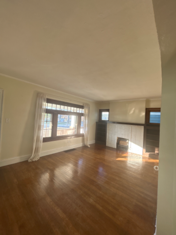 Primary Photo - 1561 Bunts Rd