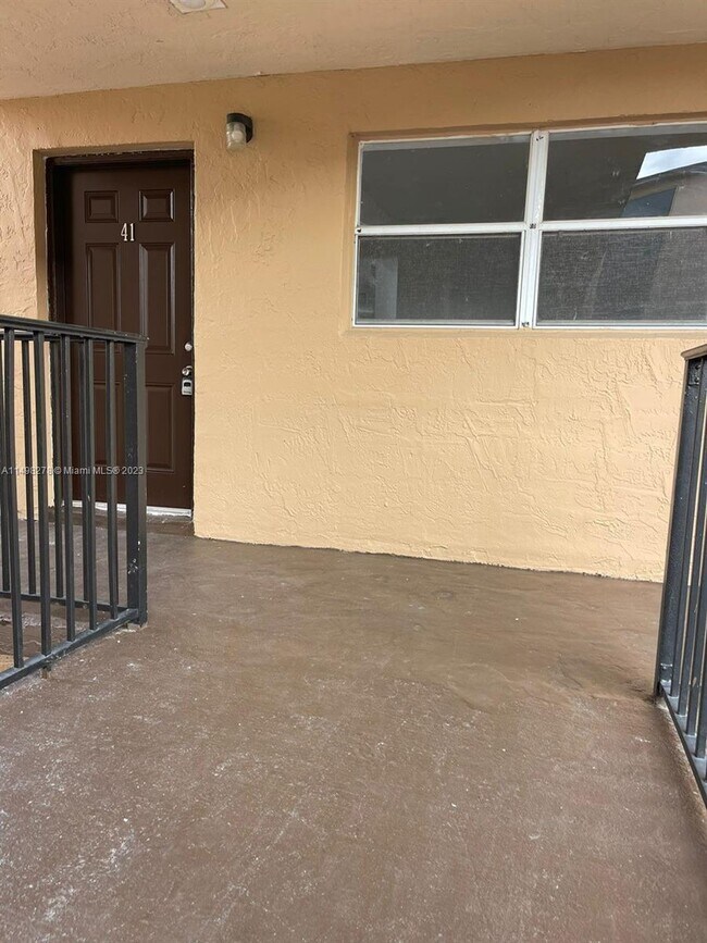 Building Photo - 5435 W 24th Ave