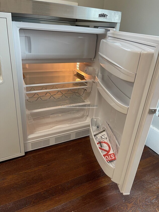 67 Loker St Unit 3, Wayland, MA 01778 Condo for Rent in Wayland, MA