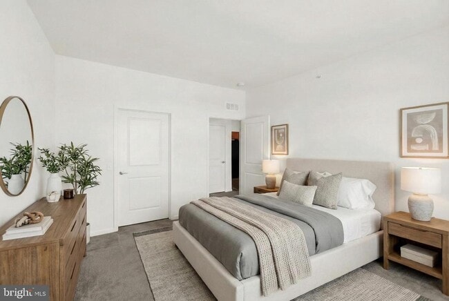 Foto del edificio - 113 Legacy Blvd
