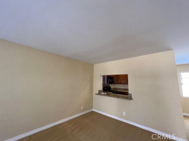 Building Photo - 3101 Plaza del Amo