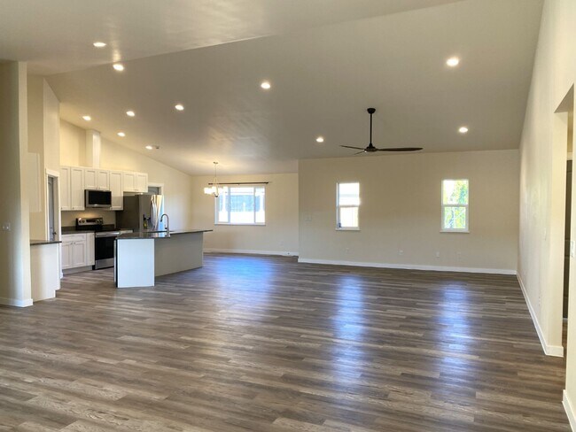 Building Photo - New Construction in Dallesport