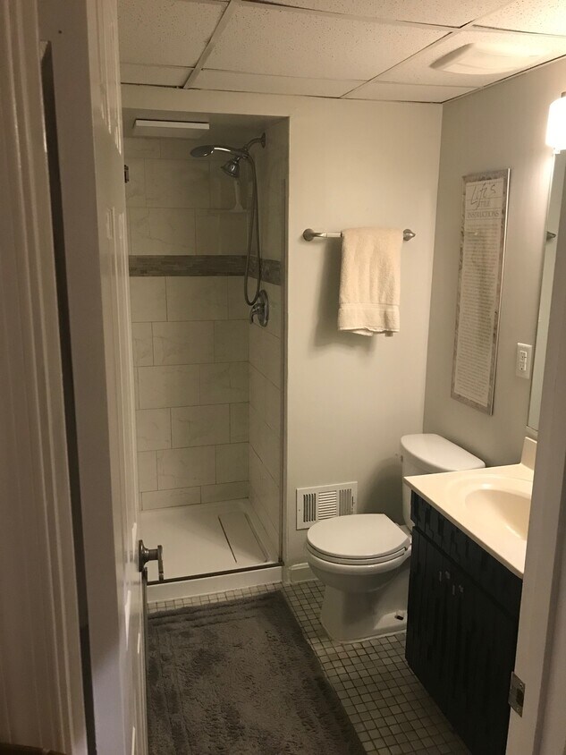 Foto del edificio - 224 Chatham Ln