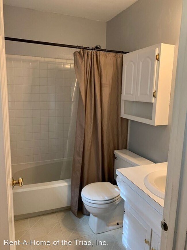 Foto del edificio - 3 br, 2 bath House - 4305 Goldenrod Drive