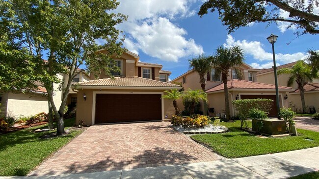 Foto del edificio - $ 3,395.00 - 4 Beds / 3 Baths, no deposit ...