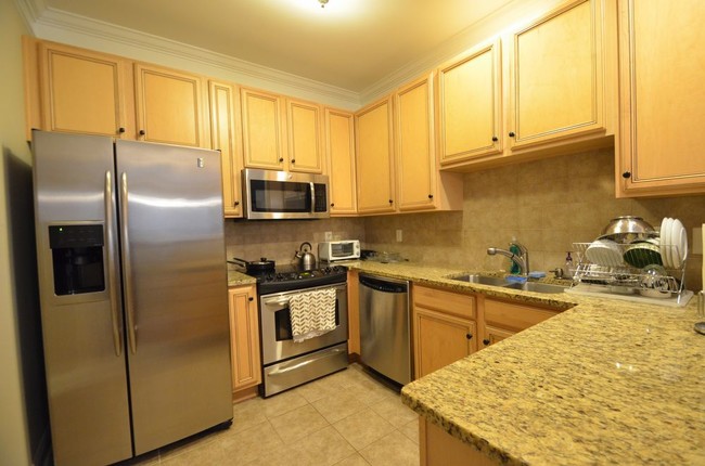 Foto del edificio - Two Bedroom Condo In West Ashley