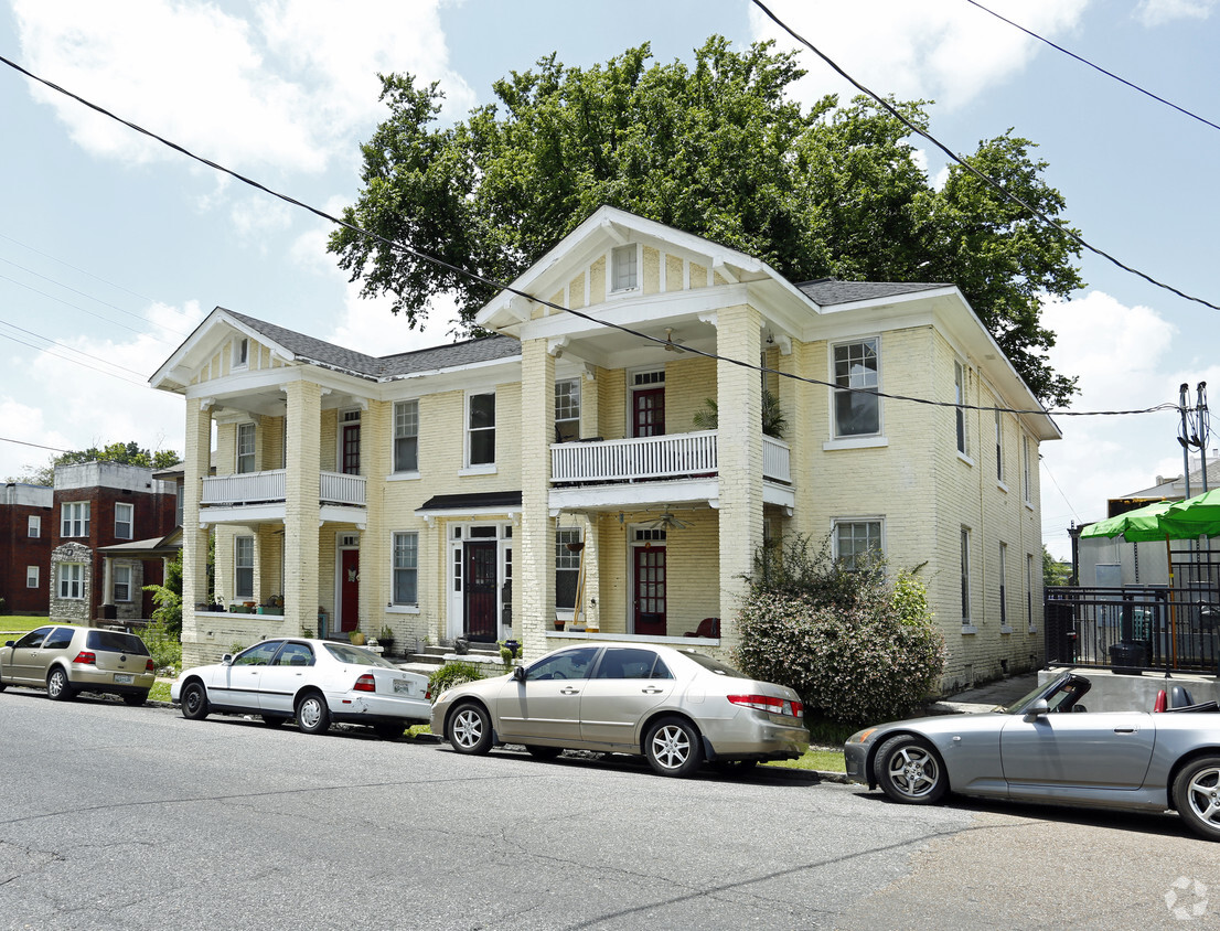 Primary Photo - 9 S Tucker St