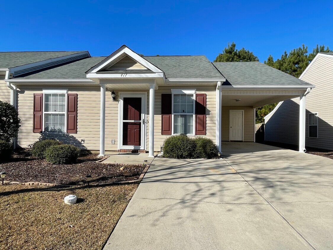 Primary Photo - 417 Regency Park Dr