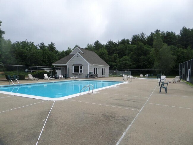 Foto del edificio - 811 Springbrook Cir