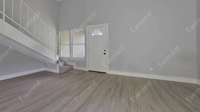 Foto del edificio - 1916 Valley Hill Cir