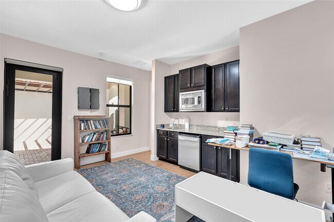 Foto del edificio - 3351 NW 82nd Way