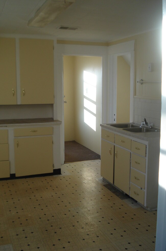 Foto del edificio - 108 Roebling Ave