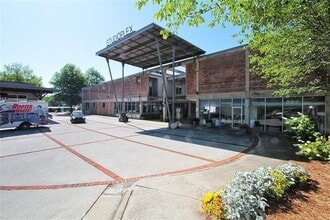 Building Photo - 659 Auburn Ave NE