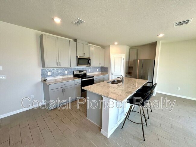 Building Photo - 34751 Telluride Ln