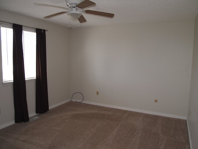 Foto del edificio - Avail - 5/1- Spacious 3BR/2BA home with HU...