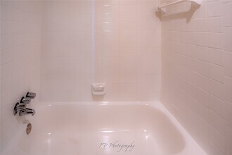 Building Photo - 12500 Sandpiper Dr