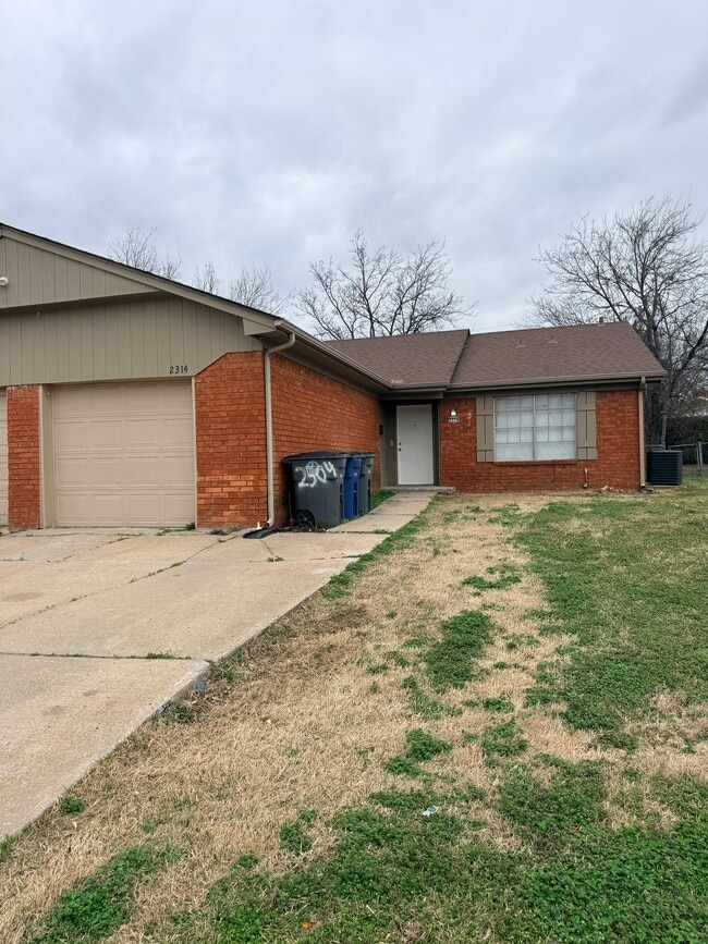 Building Photo - 2314 S 84th E Ave