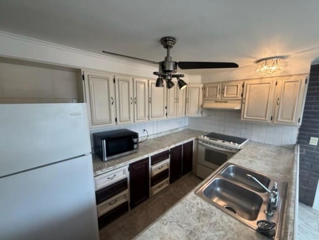 Photo - 8388 Webster St Apartment