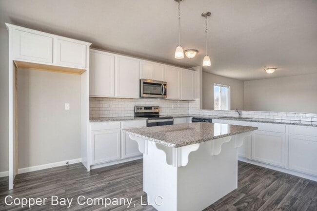 Building Photo - 4 br, 2.5 bath House - 2234 Kildare Drive