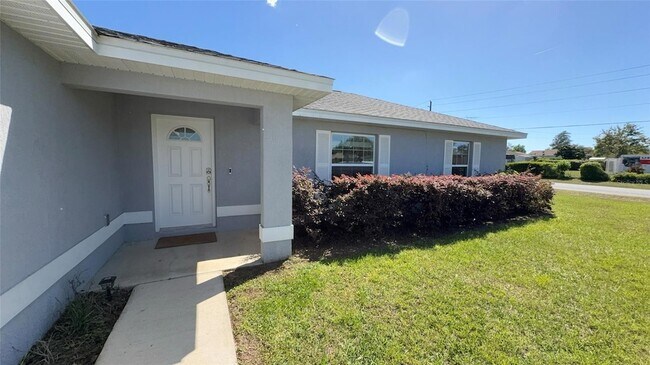 Foto del edificio - 2730 SW 145th Place Rd