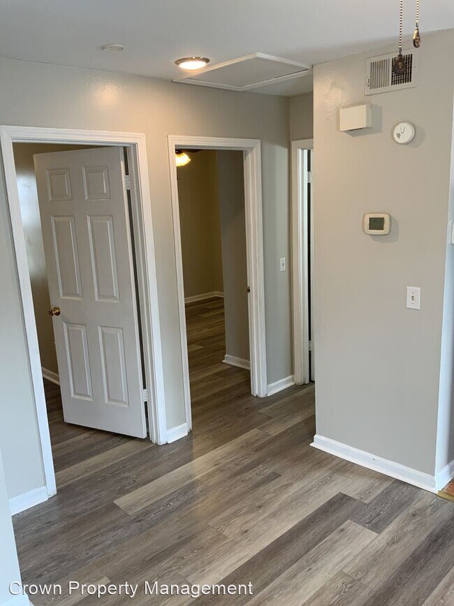 Building Photo - 2 br, 1 bath House - 1026 B Orangeburg Drive