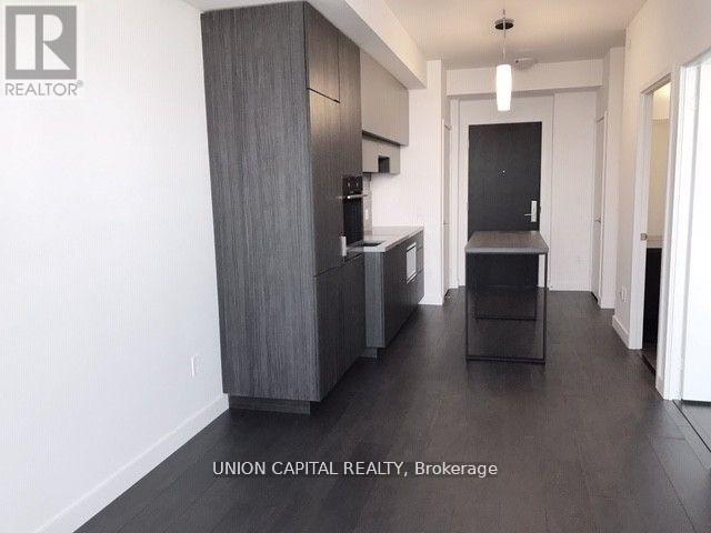 Building Photo - 8 Eglinton Ave E