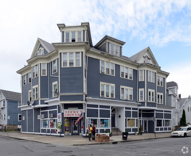 639647 County St, New Bedford, MA 02740 Apartments New Bedford, MA