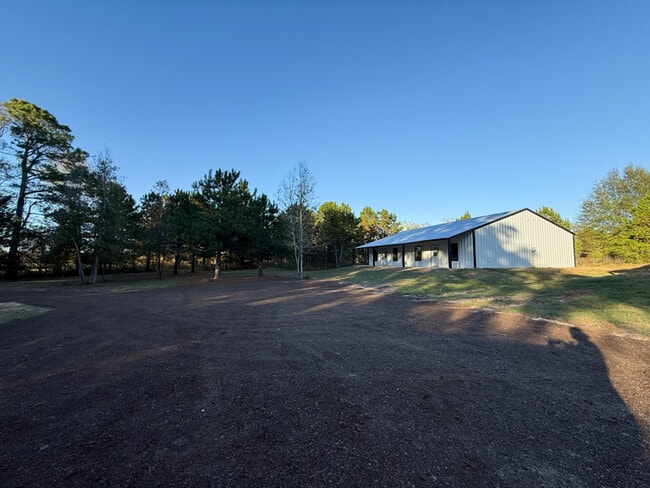 Building Photo - 1991 County Rd 2443