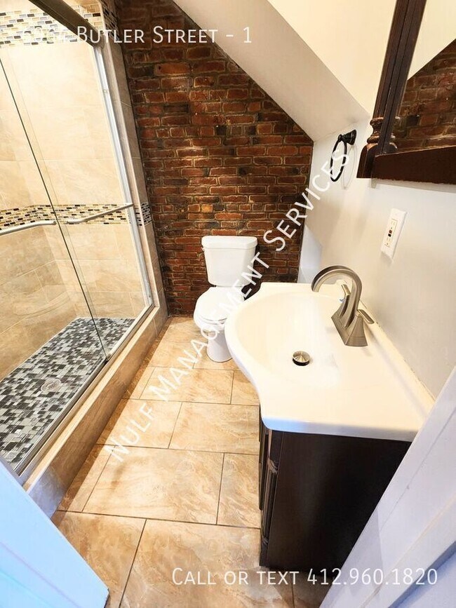 Foto del edificio - 6064 Butler St