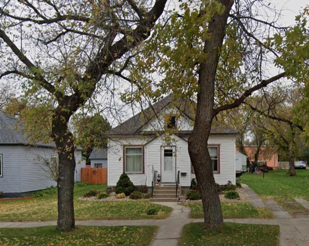 1011 1st Ave SE, Watertown, SD 57201 House Rental in Watertown, SD