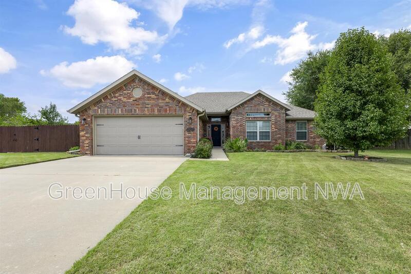 Primary Photo - 307 Blair Cir