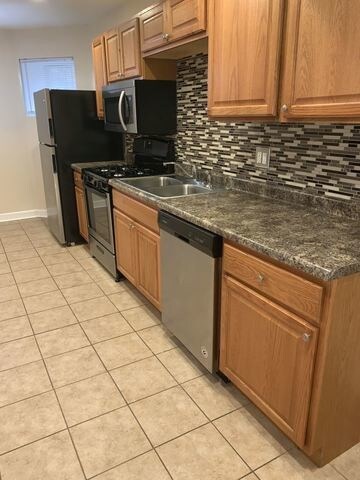 Foto del edificio - 5023 S Michigan Ave